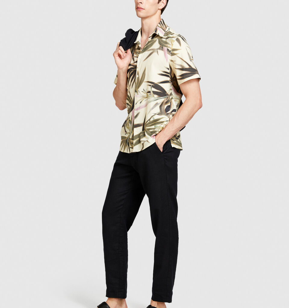 Short sleeve printed shirt - men's slim fit shirts - Multi-color | Sisley image number 2